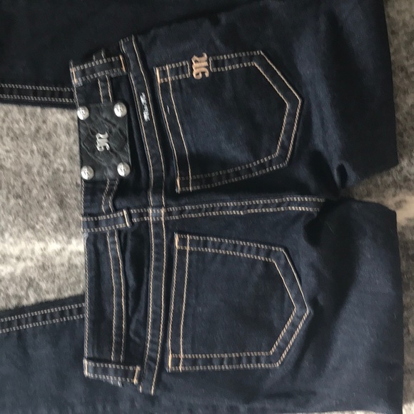 Miss Me Designer Skinny Jeans - Picture 7 of 10